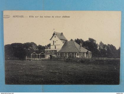 Herchies Villa sur les ruines du vieux château