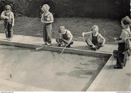 [-10%] BELGIQUE - Crainhem - Œuvre Nationale de lEnfance - Institut Henri Jaspar - Jeux des petits - Carte Postale