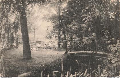 [-15%] BELGIQUE - Crainhem - pont - paysage - chaise - table - arbre - verdure - oblit 1910 - Carte Postale Ancienne