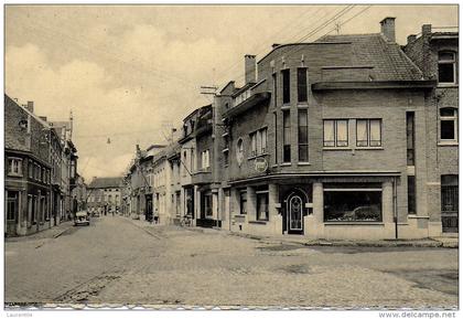 LONDERZEEL.  KERKSTRAAT