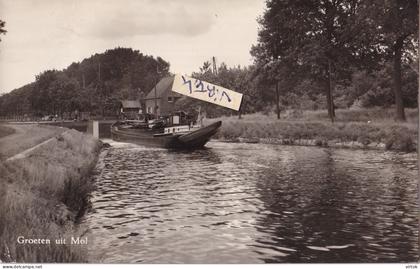 Mol  :   boot - schip