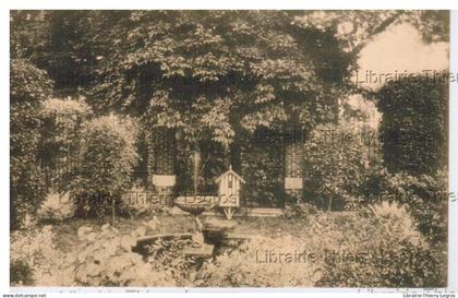 CPA Montigny le Tilleul   Chateau  Vasque " Dauphin"