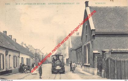 Rue d'Anvers et Ecoles - Antwerpschestraat en scholen - tram - Niel