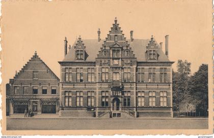 OOSTKAMP  GEMEENTEHUIS   2 SCANS