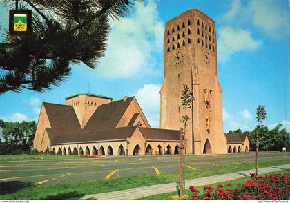 [-15%] BELGIQUE - Oostduinkerke -  vue générale de léglise St Nicolas - Carte Postale