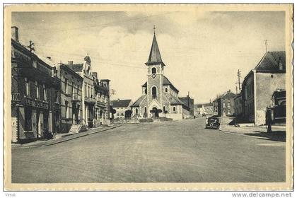 Sivry :  L´église et la place