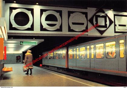 Station Kunst-Wet Arts-Loi - Brussel Bruxelles