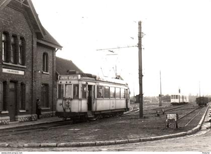 verlaine - photo ancienne 1955 - la gare du tram tramway JEMEPPE VERLAINE , verlaine dépôt - belgique belgium