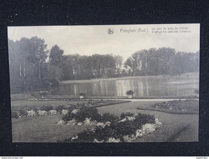 Peteghem (Aud.) Un coin du parc du château