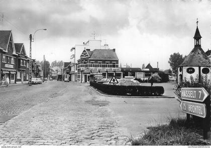 [-5%] BELGIQUE - Zonhoven - De Teudt - Drukkerij Bongaerts - Vue générale - Voiture - Carte Postale Ancienne