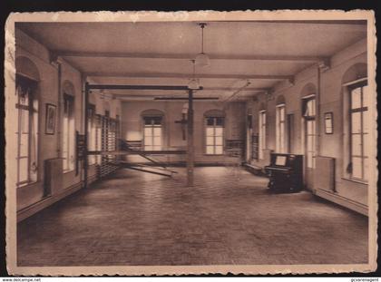 BEIRLEGEM  KOSTSCHOOL   TURNZAAL