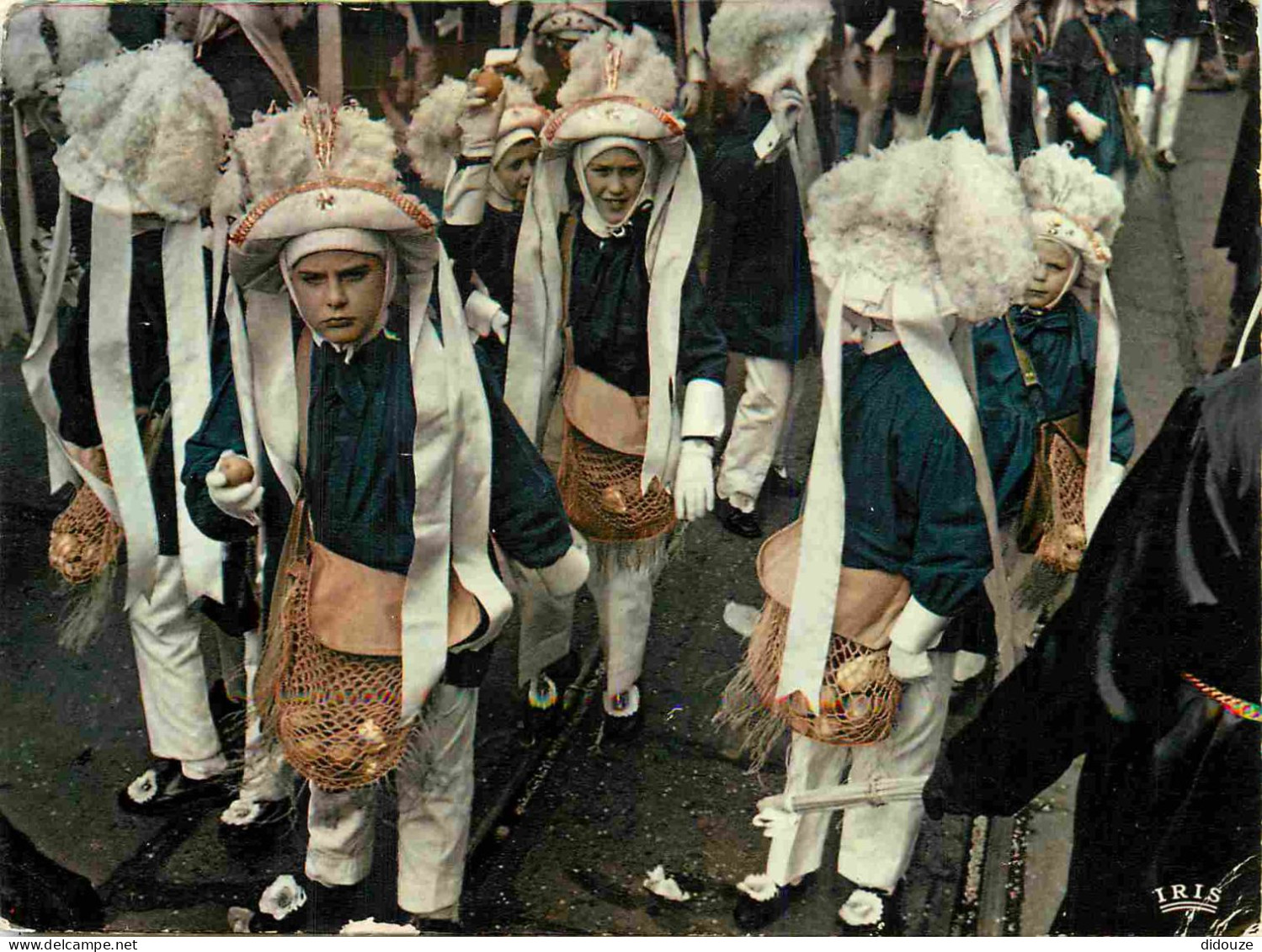 Belgique - Binche - Carnaval de Binche - Les paysans - Folklore - CPM - Etat froissures - Voir Scans Recto-Verso