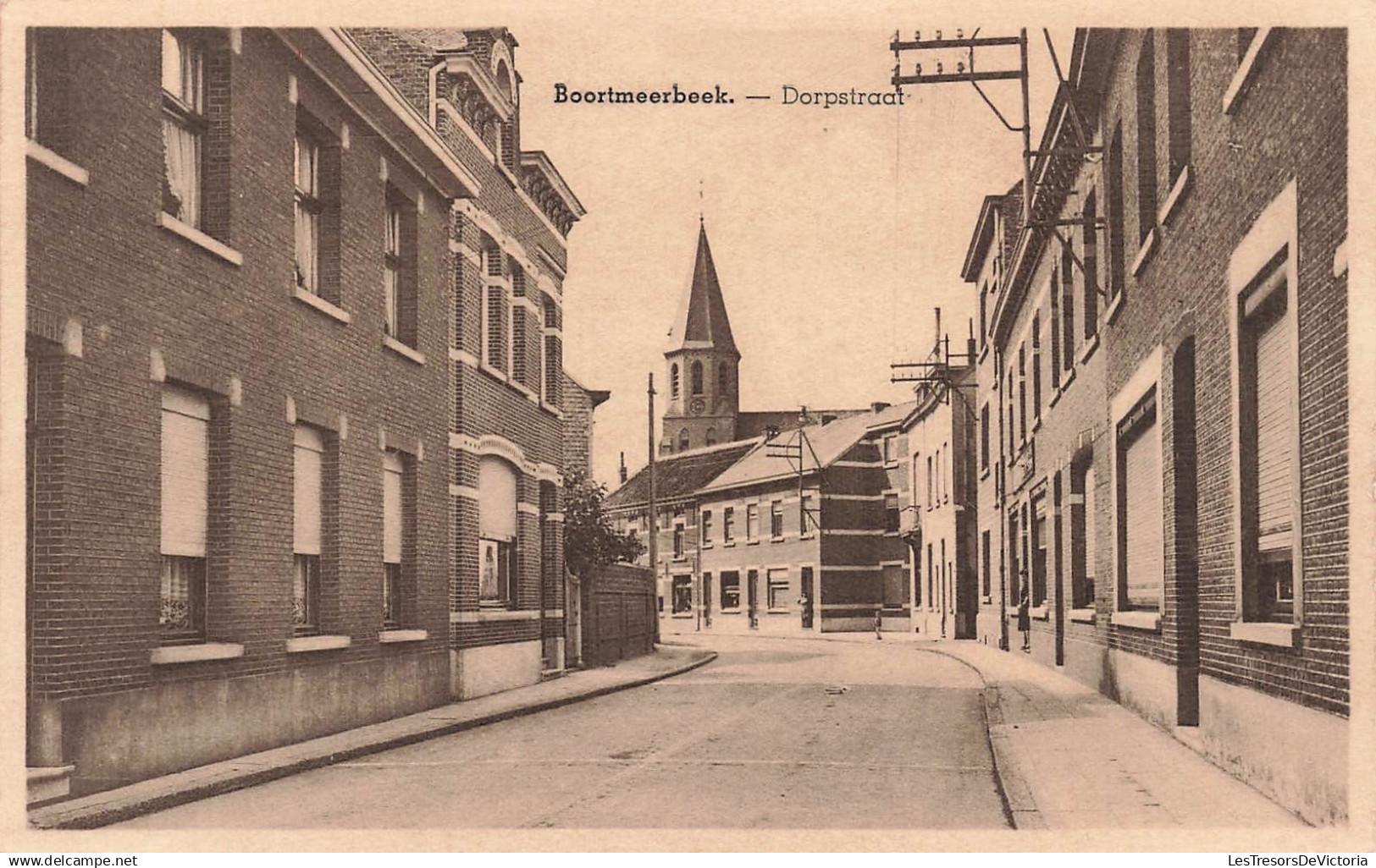 BELGIQUE - Boortmeerbeek - Dorpstraat - Wwe Waeyenborghs - Eglise - Rue - Vue ensemble - Carte Postale Ancienne