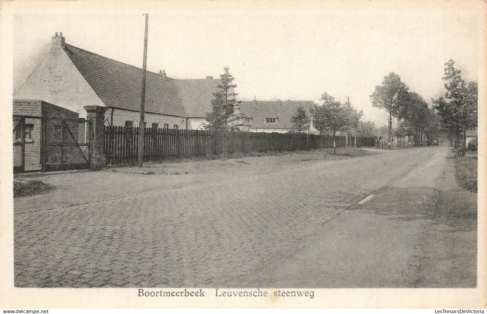 BELGIQUE - Boortmeerbeek - Leuvensche steenweg - Bâtiment -  Chaussée - Pavé - Ed Verhoeven - Carte postale ancienne