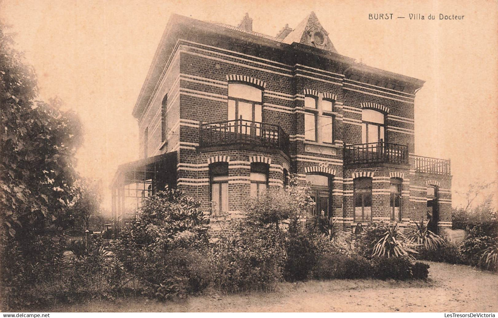BELGIQUE - Burst - Villa du Docteur - façade - balcon - plante - Carte postale ancienne