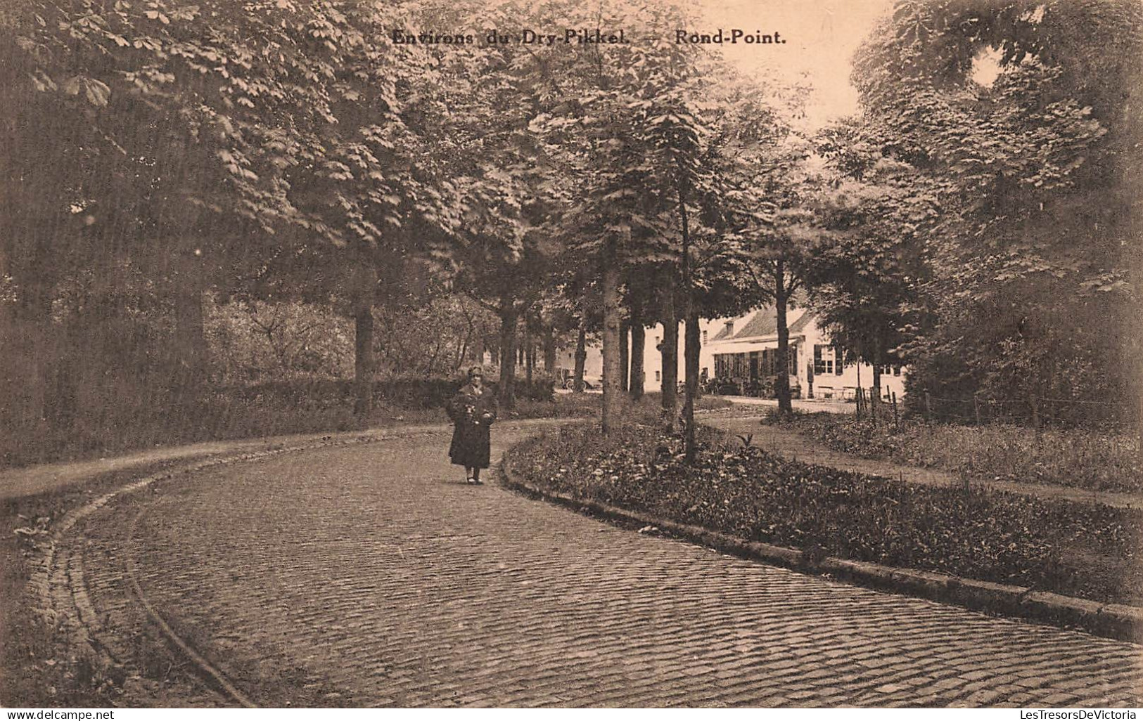 BELGIQUE - Environs du Dry Pikkel - Rond Point - Parc - Femme - Promenade - Jardin - Animé - Carte postale ancienne