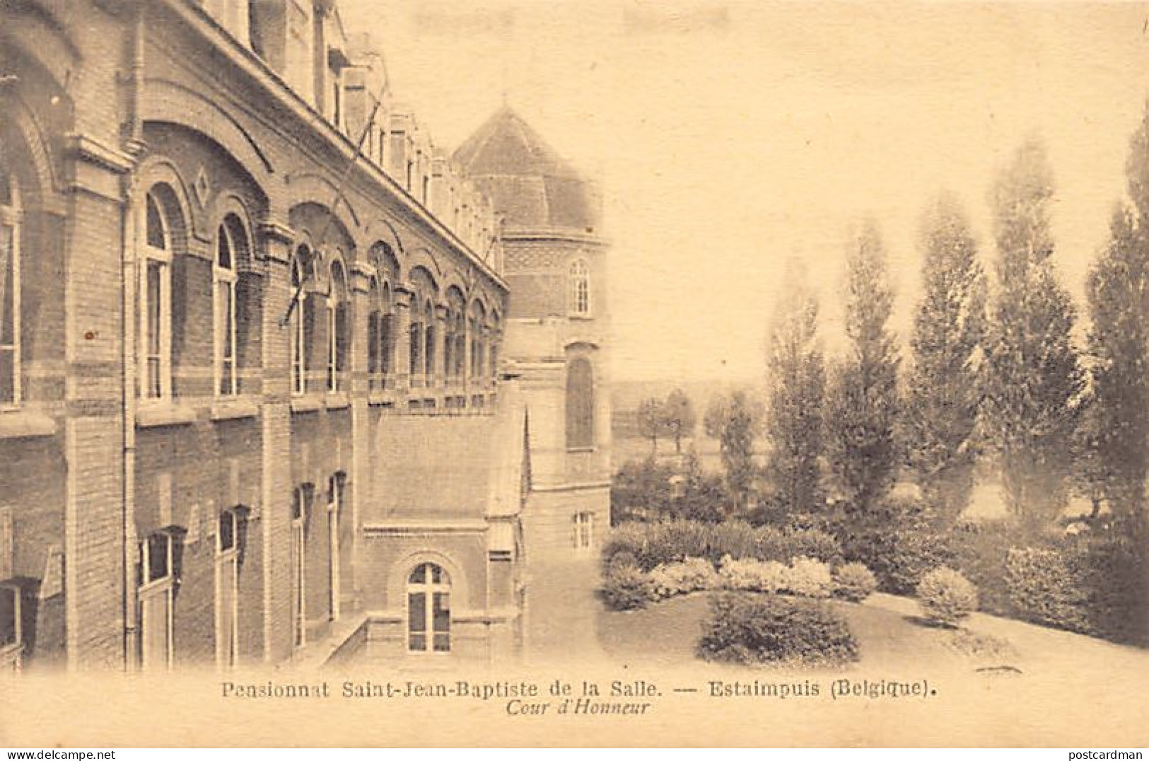 Belgique - ESTAIMPUIS (Hainaut) Pensionnat St-Jean-Baptiste de la Salle - Cour d'Honneur
