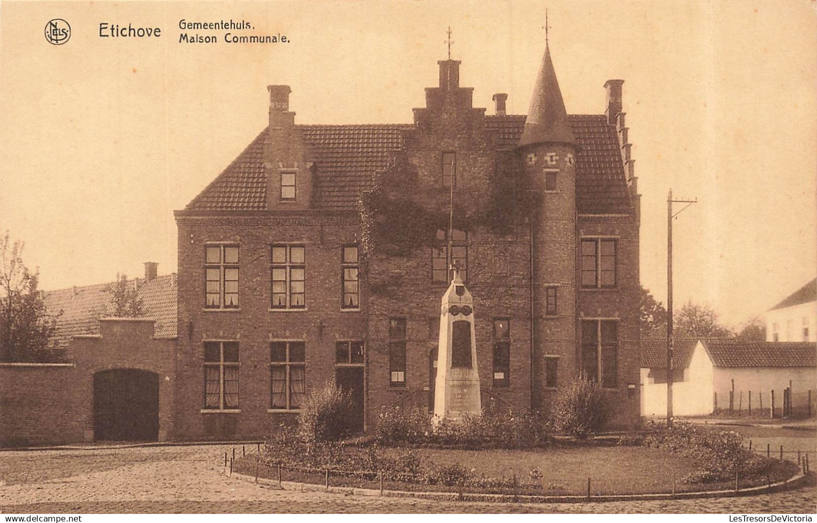 BELGIQUE - Etichove - Gemeentehuis - plante grimpante - monument - Auberge De Vos - Nels - Carte postale ancienne