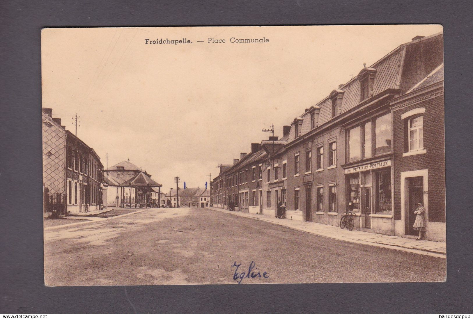 Belgique Froidchapelle Place Communale (52538)