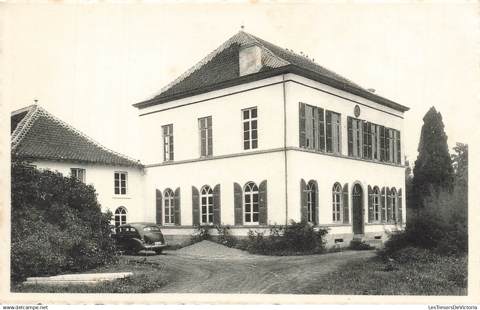 BELGIQUE - Geetbets - Château Walzeker - cour - voiture - transport - entrée - Nels - Carte Postale Ancienne