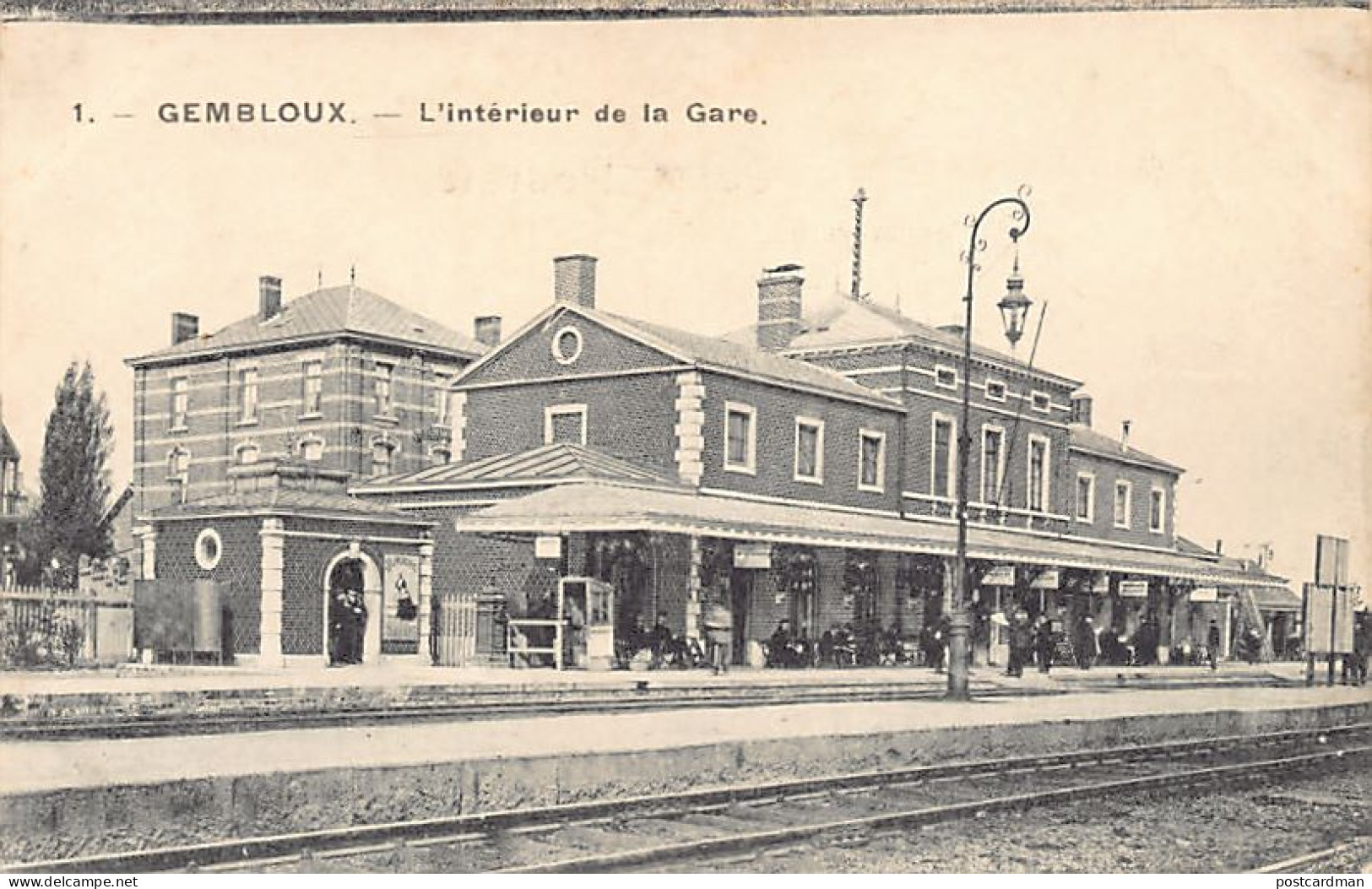 Belgique - GEMBLOUX (Namur) Intérieur de la gare
