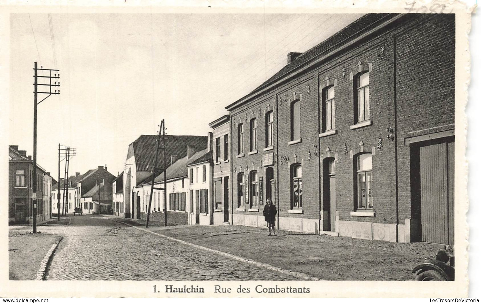BELGIQUE - Haulchin - Rue des combattants - Maison - Village - Femme - Boutique - animé - Carte postale ancienne