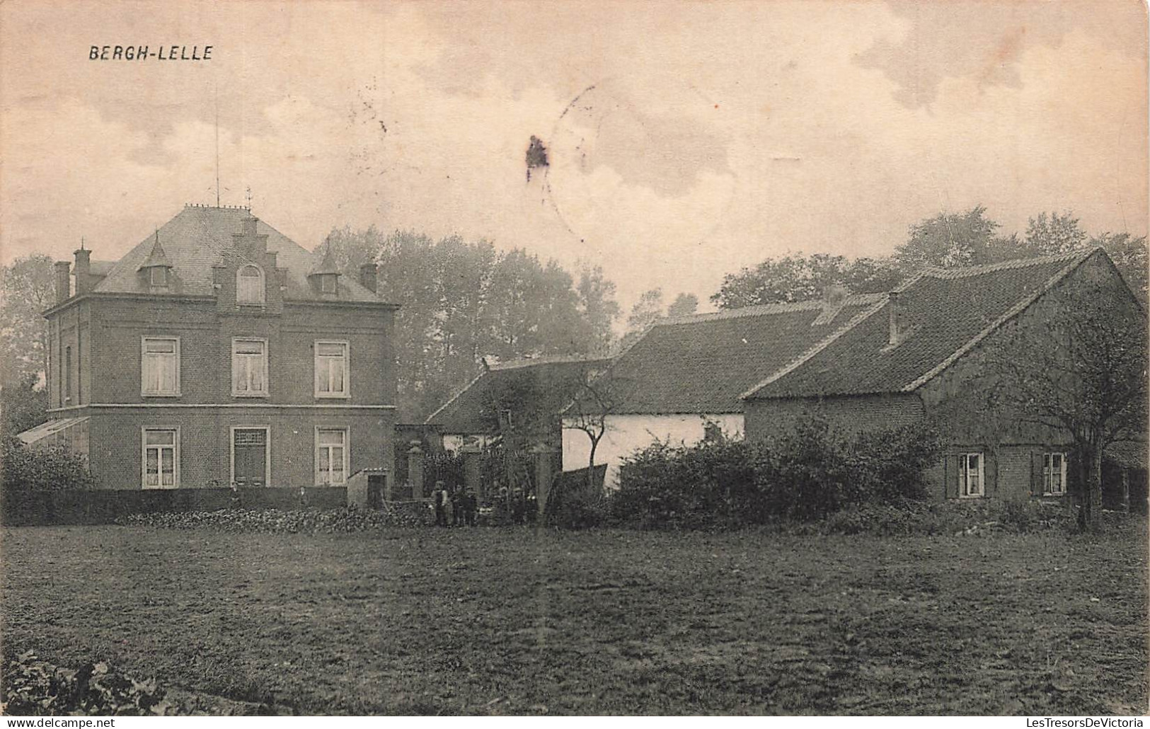 BELGIQUE - Kampenhout - Bergh Lelle - Kasteel en Boerderij ? - Château - enfants - Animé -  Carte Postale Ancienne