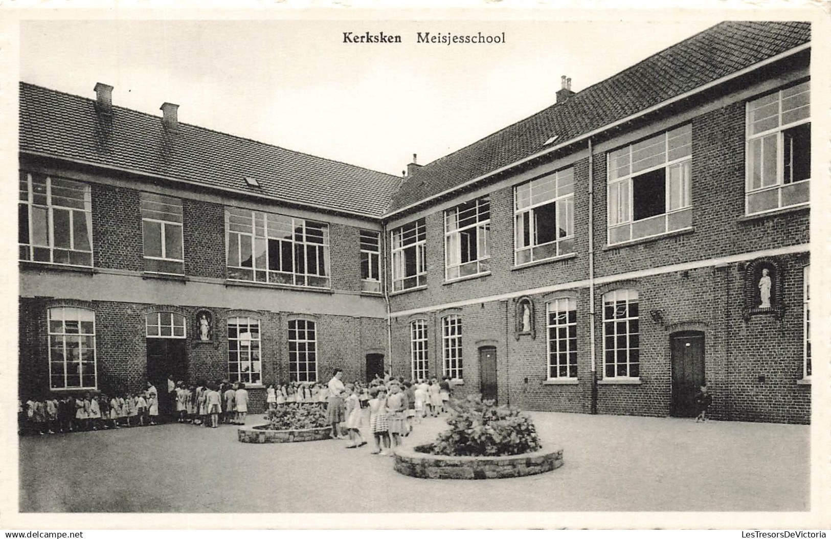 BELGIQUE - Kerksken - Meisjesschool - cour - élève - école - Uitg Gees Dorp - Carte Postale Ancienne