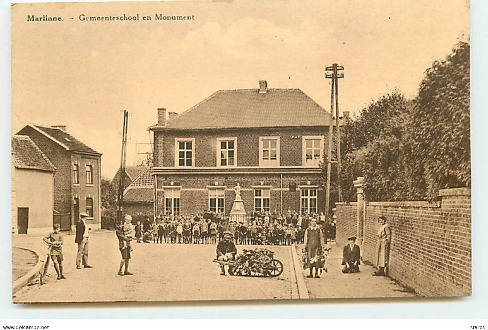 Belgique - MARLINNE - Gemeenteschool en Monument