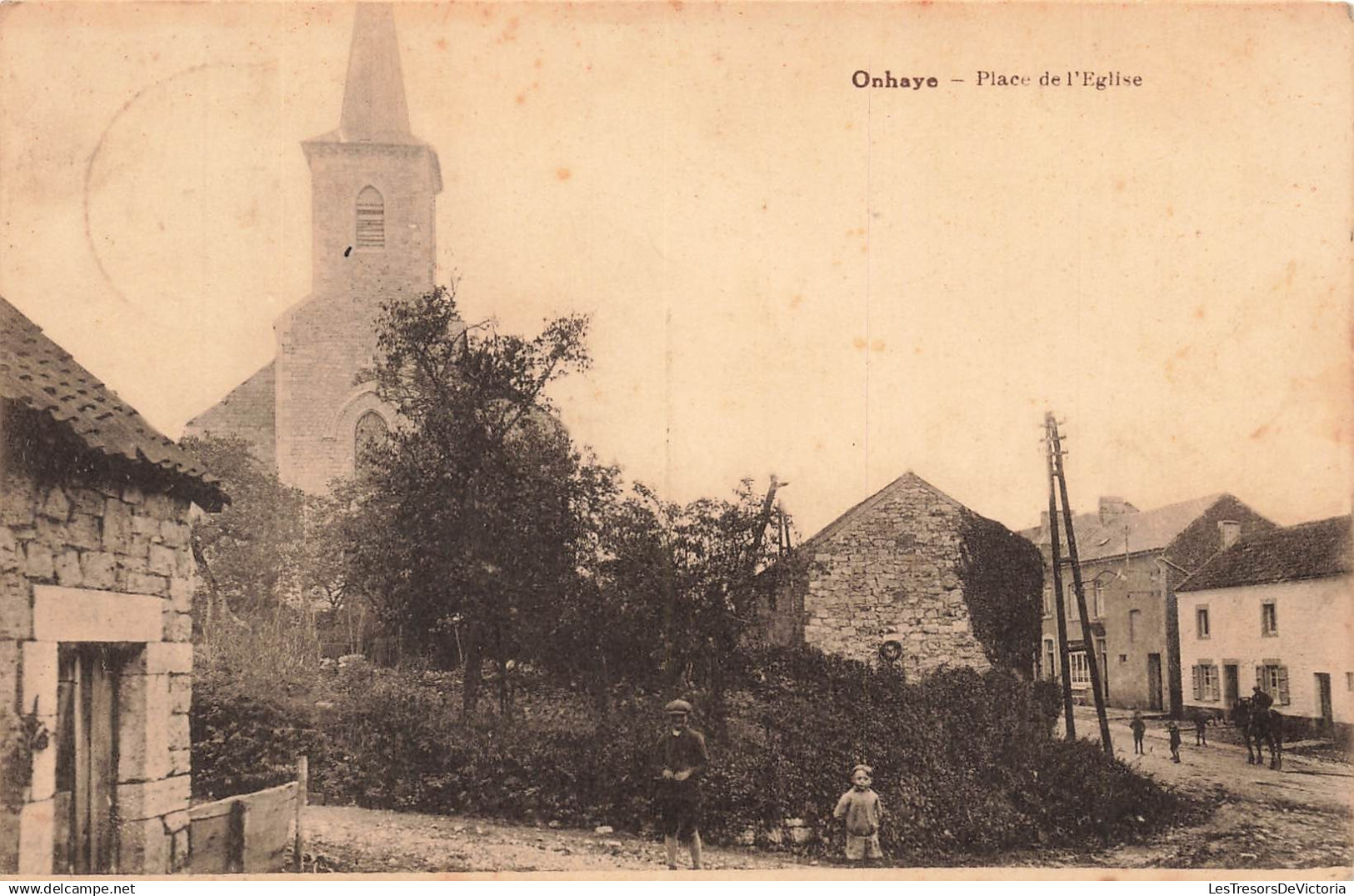 BELGIQUE - Onhaye - Place de l église - Tour - enfant - cheval - rue - animé - E Desaix - Carte postale ancienne