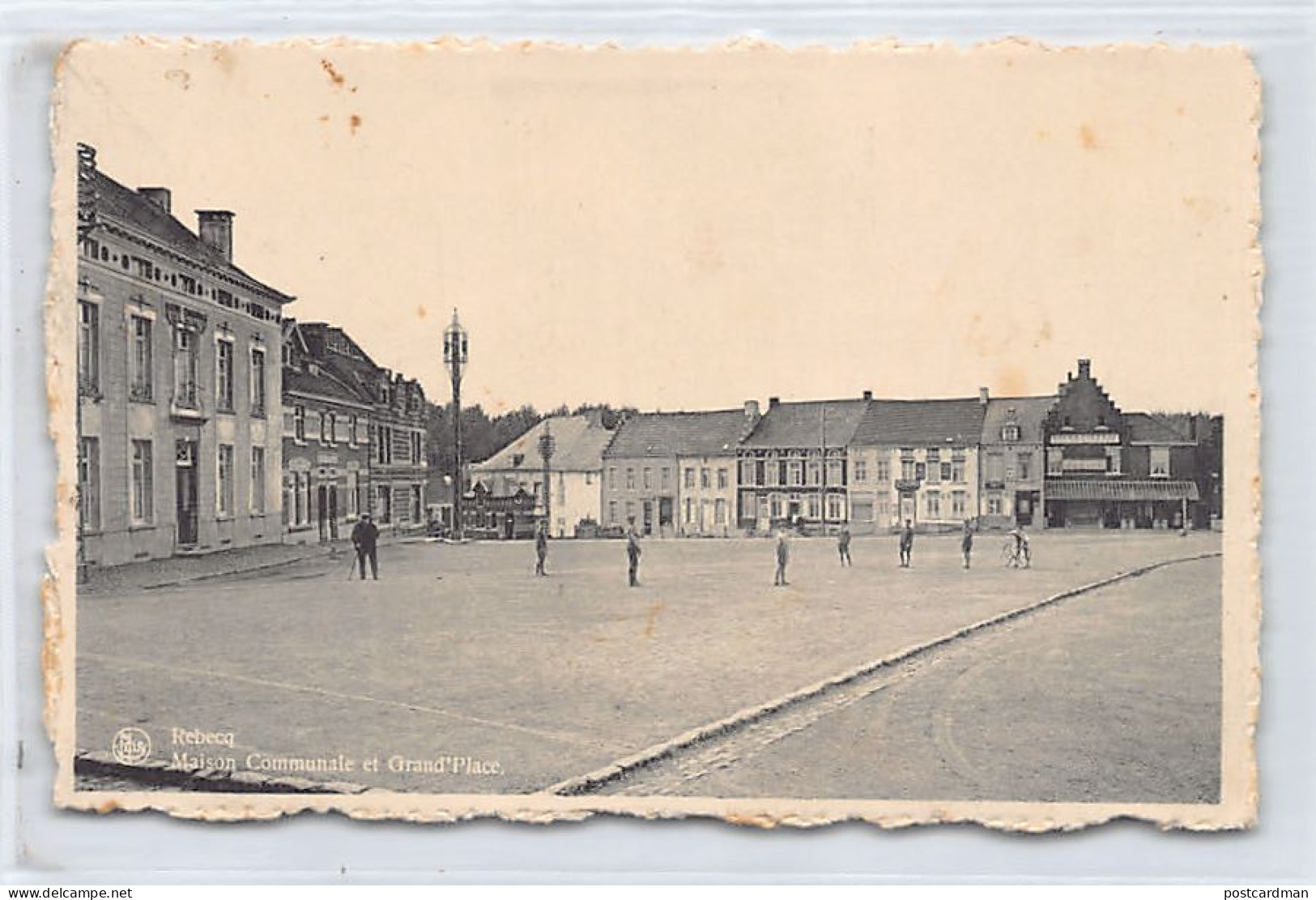 Belgique - REBECQ (Br. W.) Maison Communale et Grand'Place - Uitg. Bousson