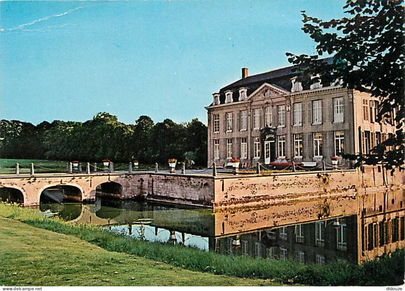 Belgique - Zottegem - Kasteel Leeuwergem - Château - CPM - Etat léger pli visible - Voir Scans Recto-Verso