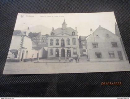 Andenne, Place du Perron et l'hotel de ville