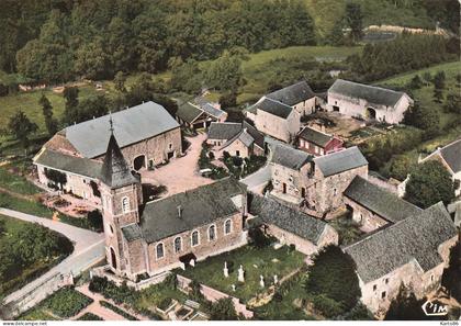vien , anthisnes * vue aérienne du village et église * liège belgique