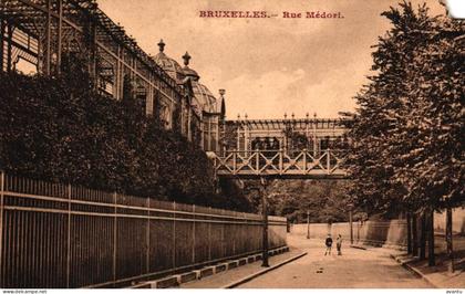 BRUXELLES / RUE MEDORI