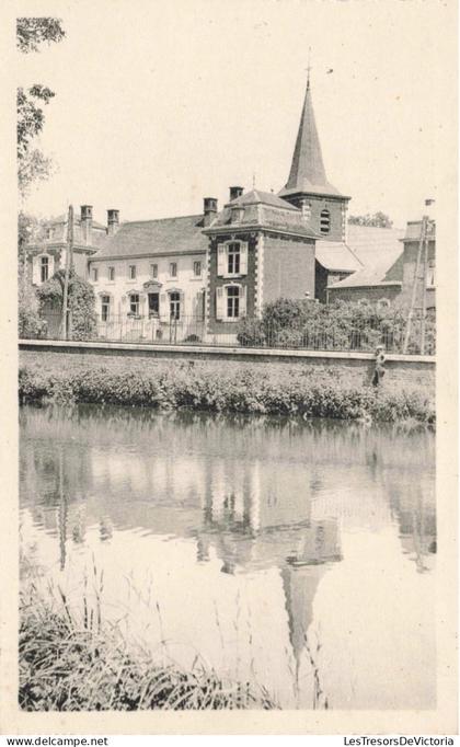 BELGIQUE - Berloz - Le Château et l'Eglise  - Carte Postale Ancienne