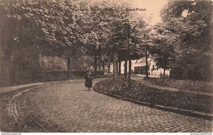 BELGIQUE - environs du Dry Pikkel - Rond point - femme - parc - animé - jardin - Desaix - Carte Postale Ancienne