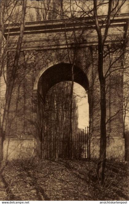 CPA Lennik Brabant flamand, Château de Gaasbeek, Arc de triomphe