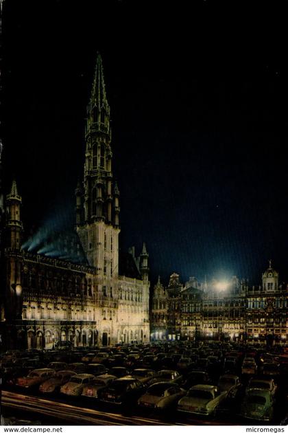 BRUXELLES - Grand'Place - L'Hôtel de Ville, la nuit