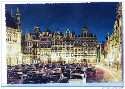 Bruxelles - Grand´Place la nuit (animé voitures)