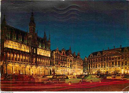 Belgique - Bruxelles - Brussel - Grand place la nuit - Automobiles - CPM - Etat froissures - Voir Scans Recto-Verso