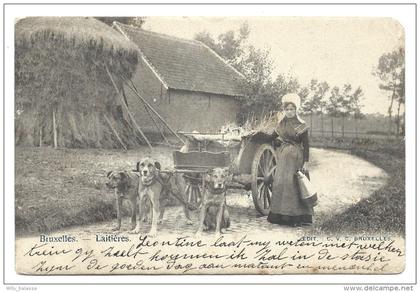 CPA - BRUXELLES - Laitières - Attelage chiens  //