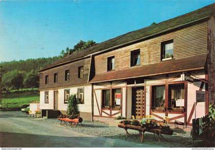 BELGIQUE - Burg Reuland - Pannekoekenhuis - Bâtiment - Magasin - Devanture - Verdure - Bois - Carte postale