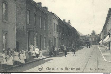 +++ CPA - CHAPELLE LEZ HERLAIMONT - La rue Neuve - Nels - Carte Animée    //