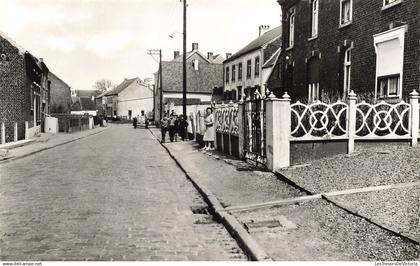 [-5%] BELGIQUE - Chastre - Villeroux (Brabant) - rue du Village - Carte Postale
