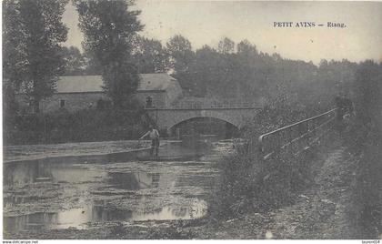 CLAVIER.  AVINS. PETIT AVINS. ETANG. ANIMATION PECHEUR EN BARQUE.