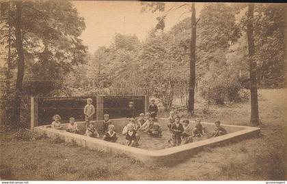 BRUXELLES  = ECOLE MOYENNE ET SECTION D'ATHENEE DE L'ETAT = CLASSES D'EDUCATION EN PLAIN AIR