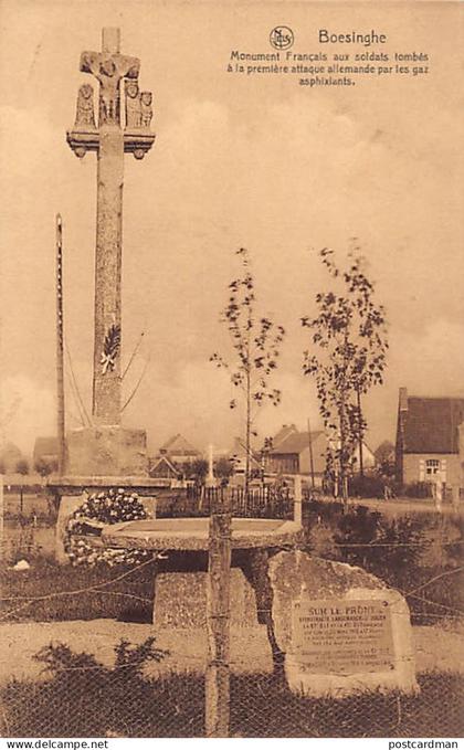 België - BOEZINGE (W. Vl.) Monumenten ter nagedachtenis aan de Franse soldaten die omkwamen tijdens de eerste verstikkin