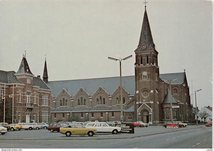 CPM - HEUSDEN-ZOLDER - St.-Willibrorduskerk en -plein