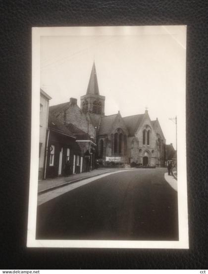 Klerken  Houthulst   FOTO van de kerk
